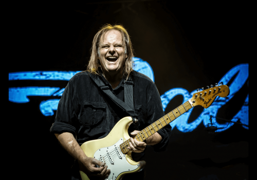 Walter Trout - live 1 - photocredit by Rijno Boon-min